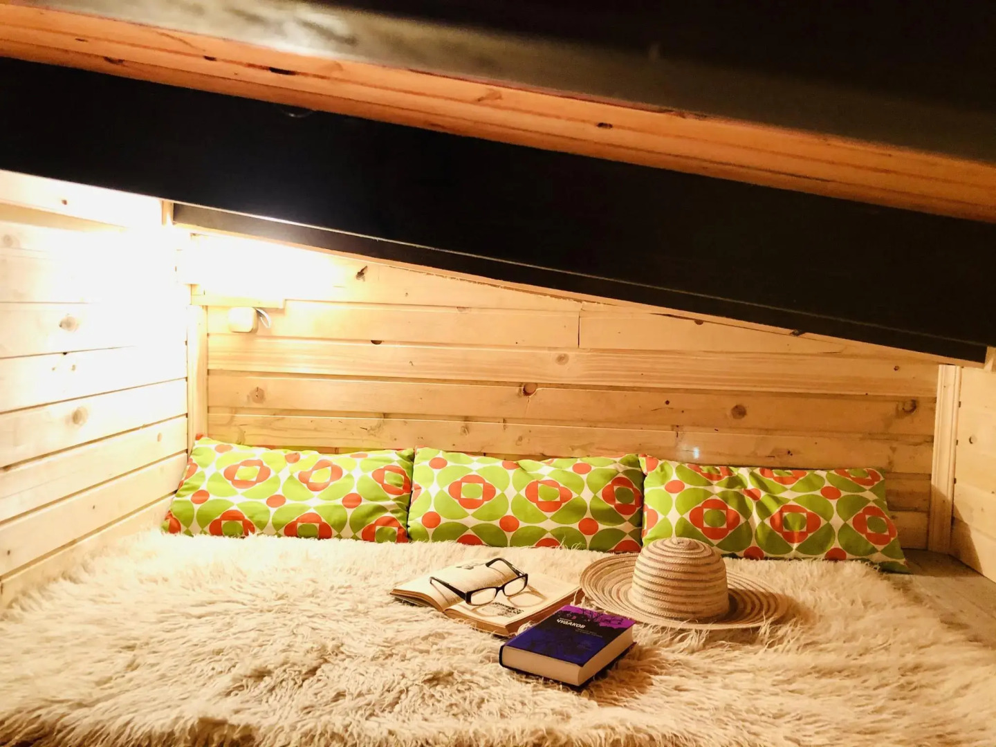 Шале у озера