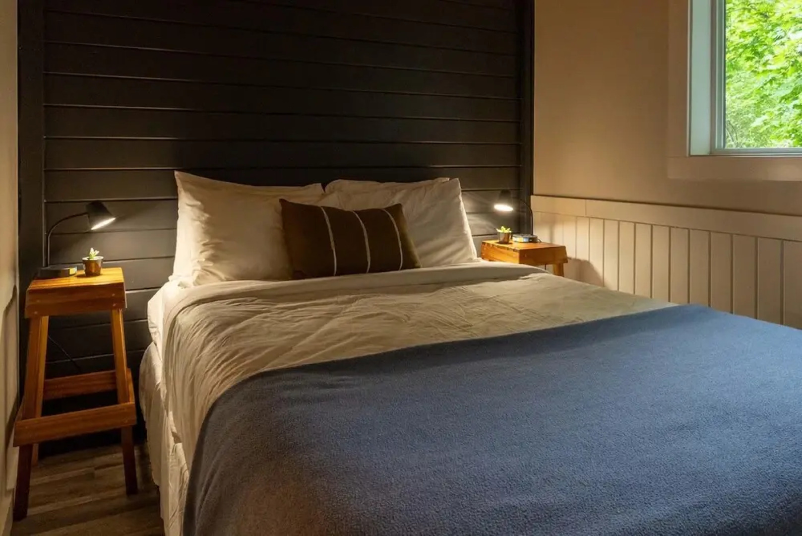 Barefoot Villas Cabin 1 Beaver w/ Hot tub