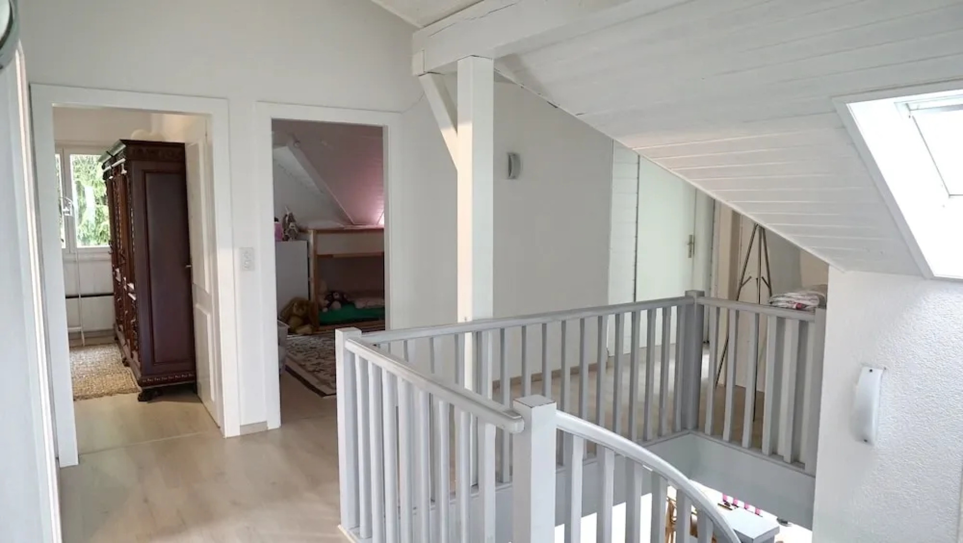 Stunning 6-bed Villa in Etoy