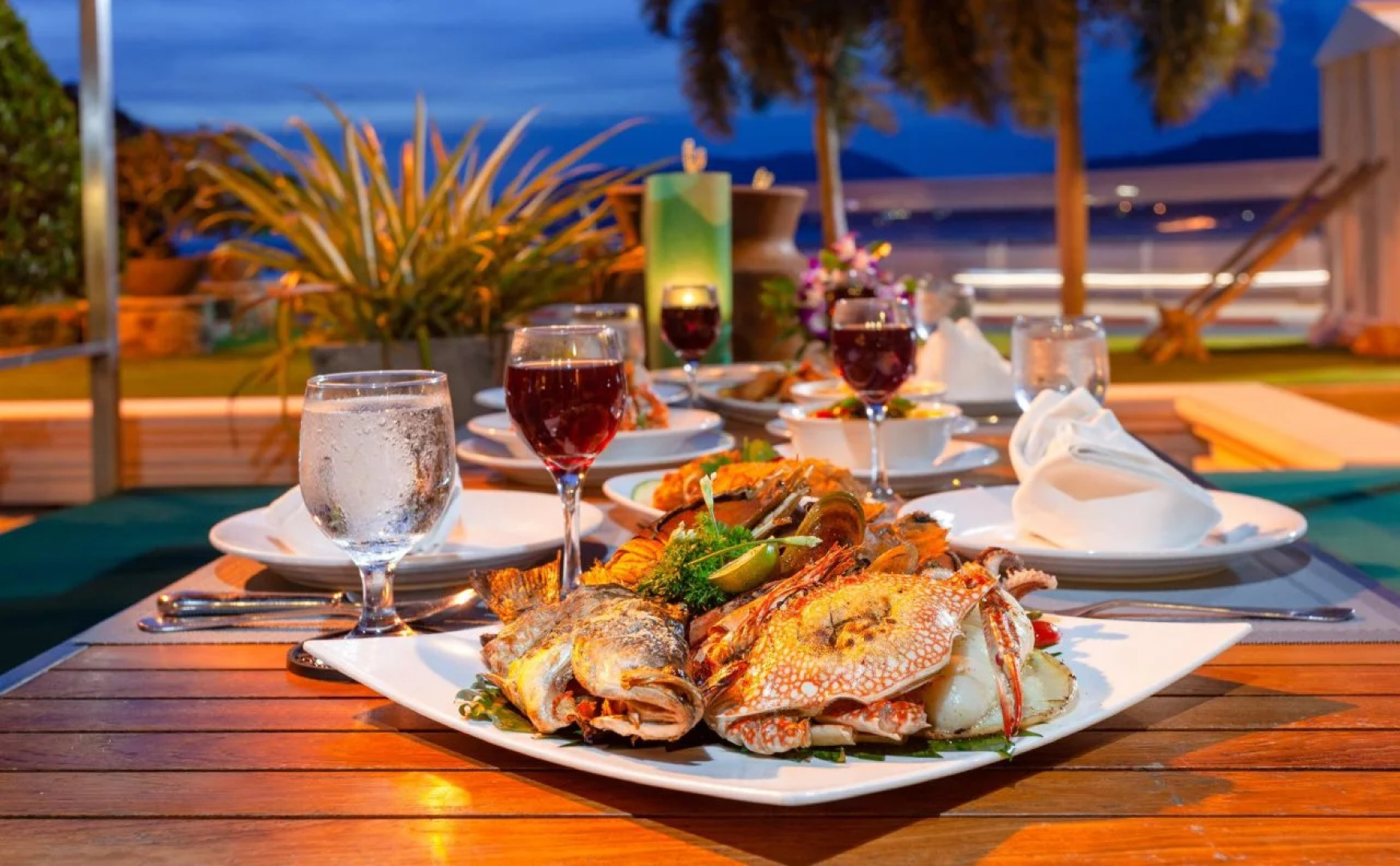 Seaview Patong Hotel