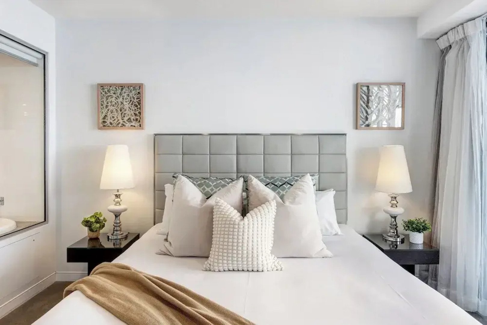 Holiday Holiday Soul Apartments