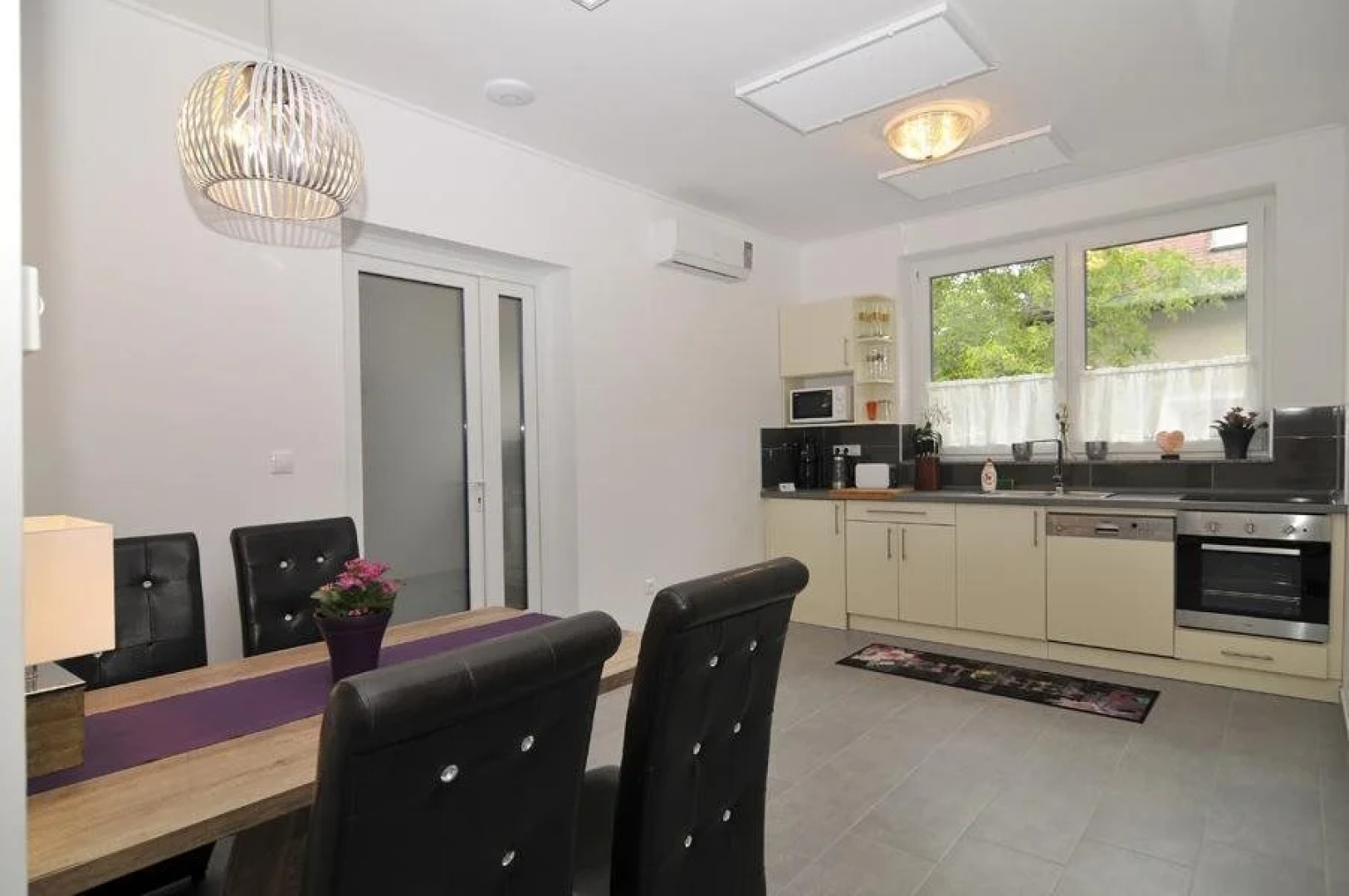 Silver Beach Apartments