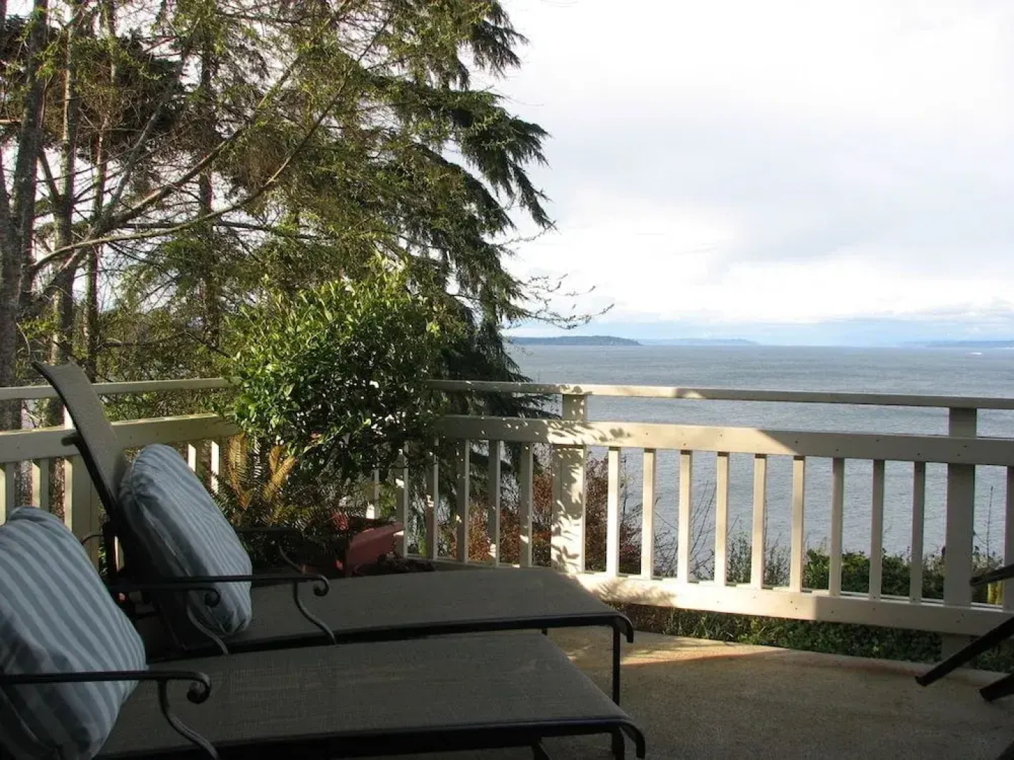 Skiff Point Guest House