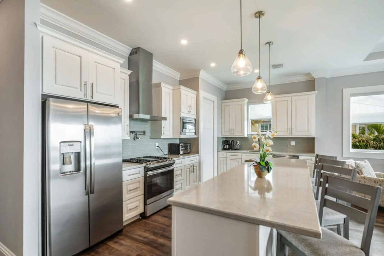 Aquaria House by Brightwild Pool Boat Dock