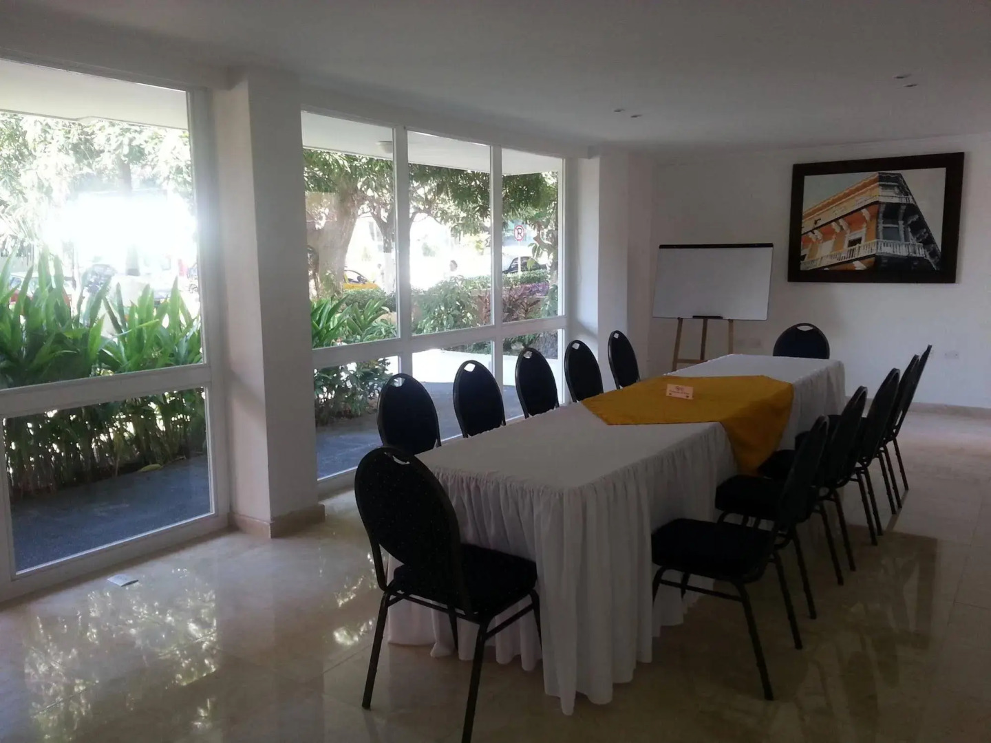 Hotel Vallclaire Suites