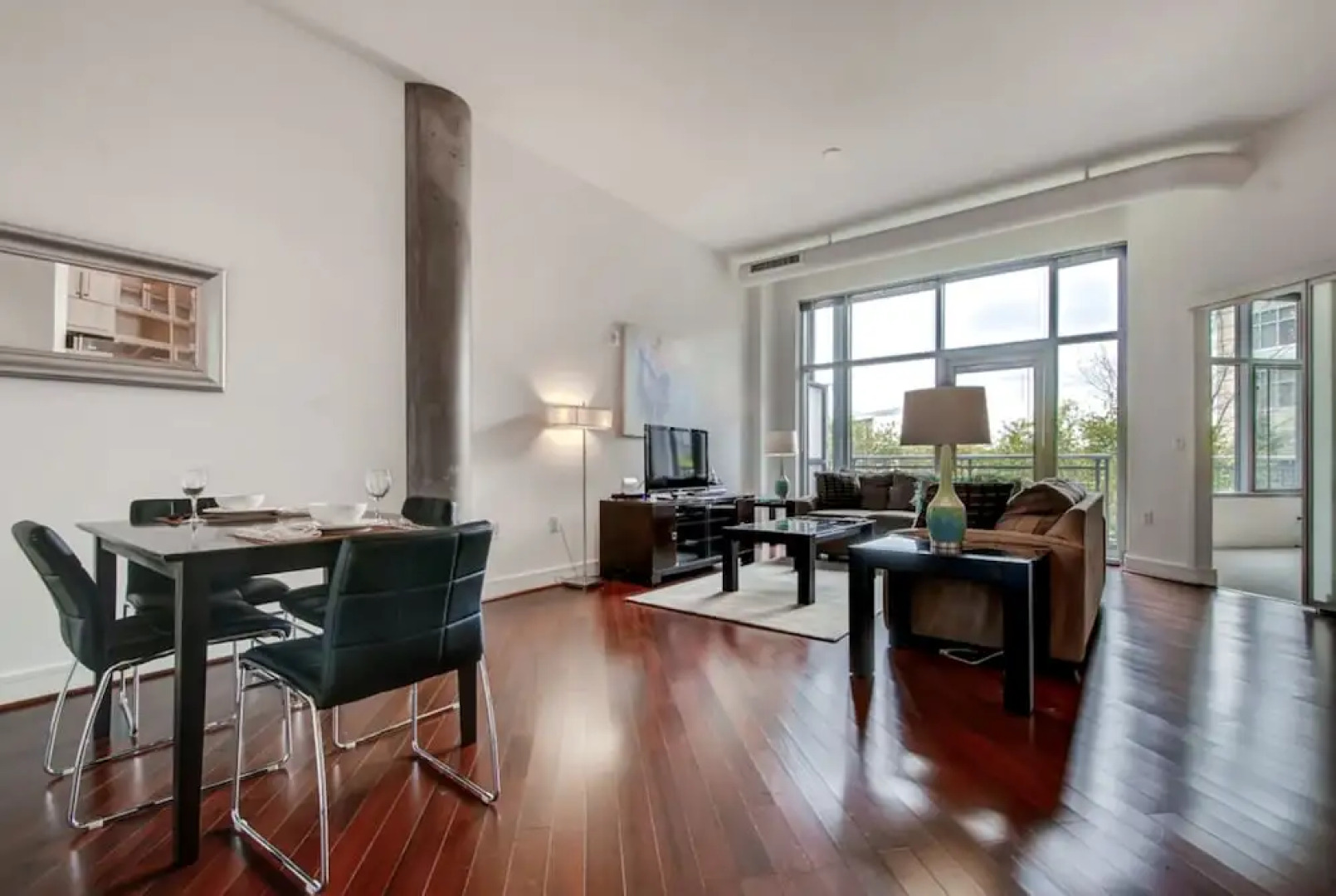 Global Luxury Suites at Park Crest Lofts