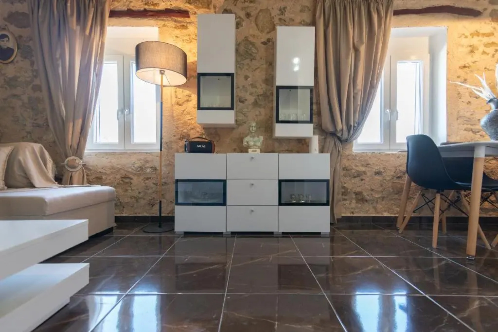 Olea Stone House near the sea