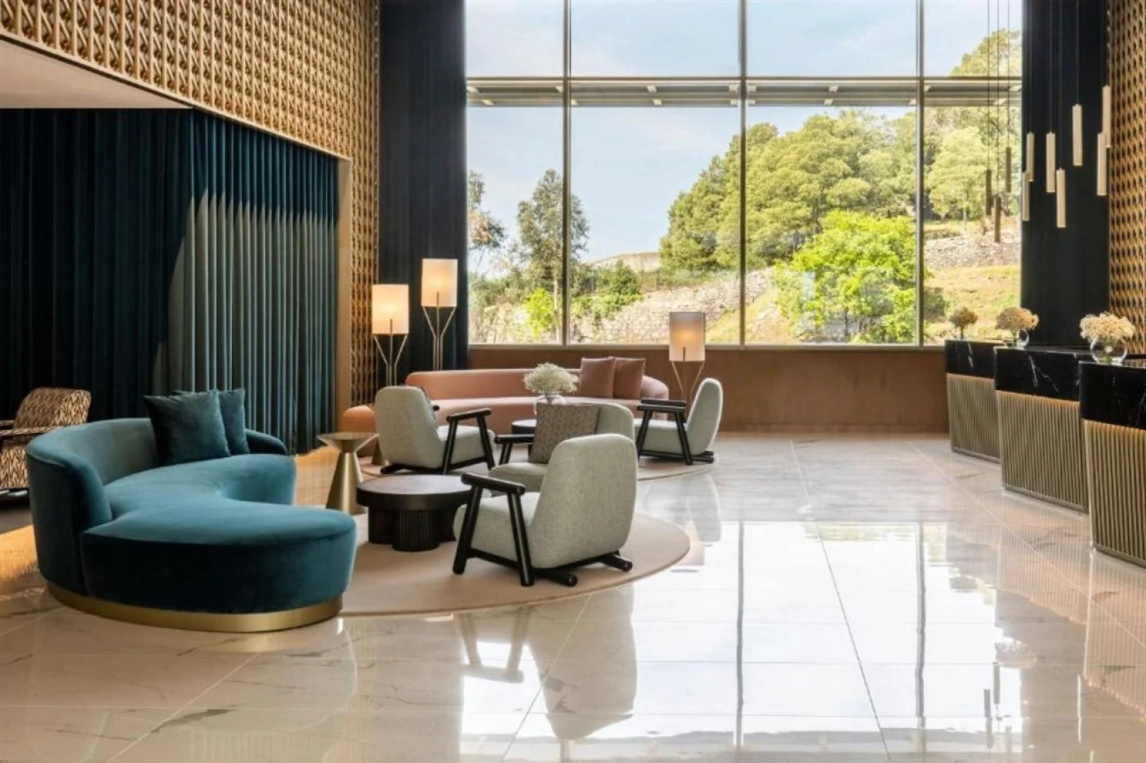 Renaissance Porto Lapa Hotel