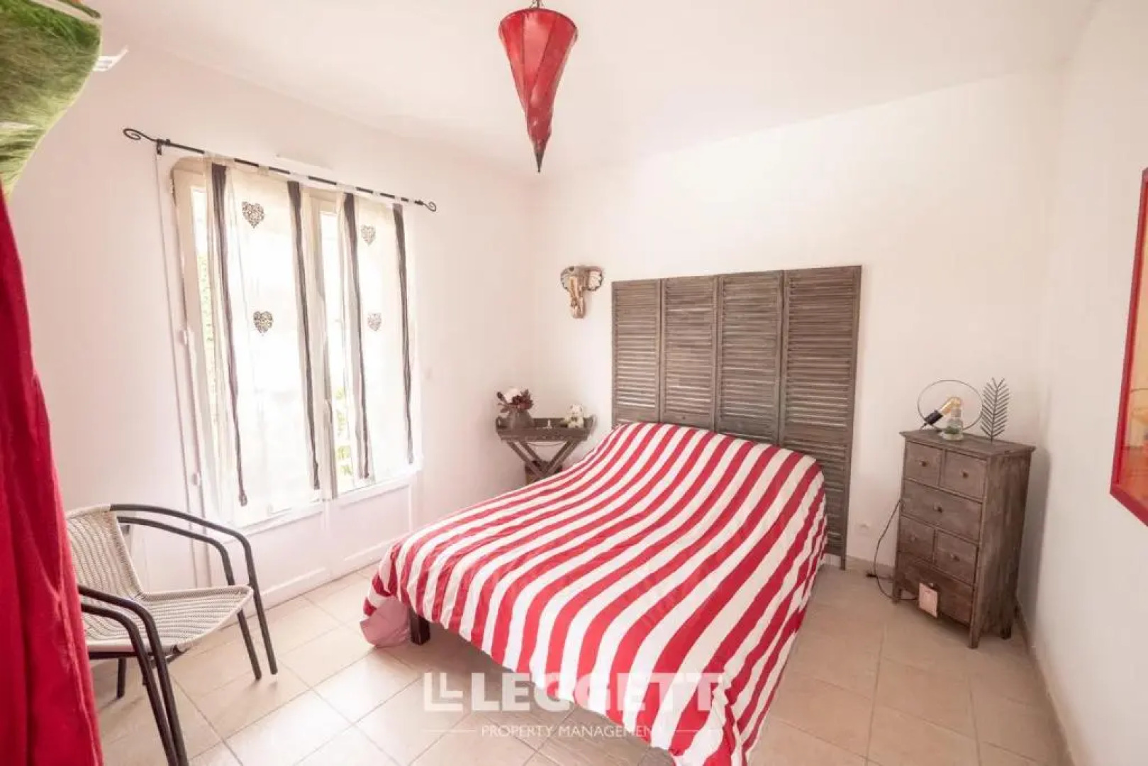 Beautiful Louisiana villa sleeps 6 with pool