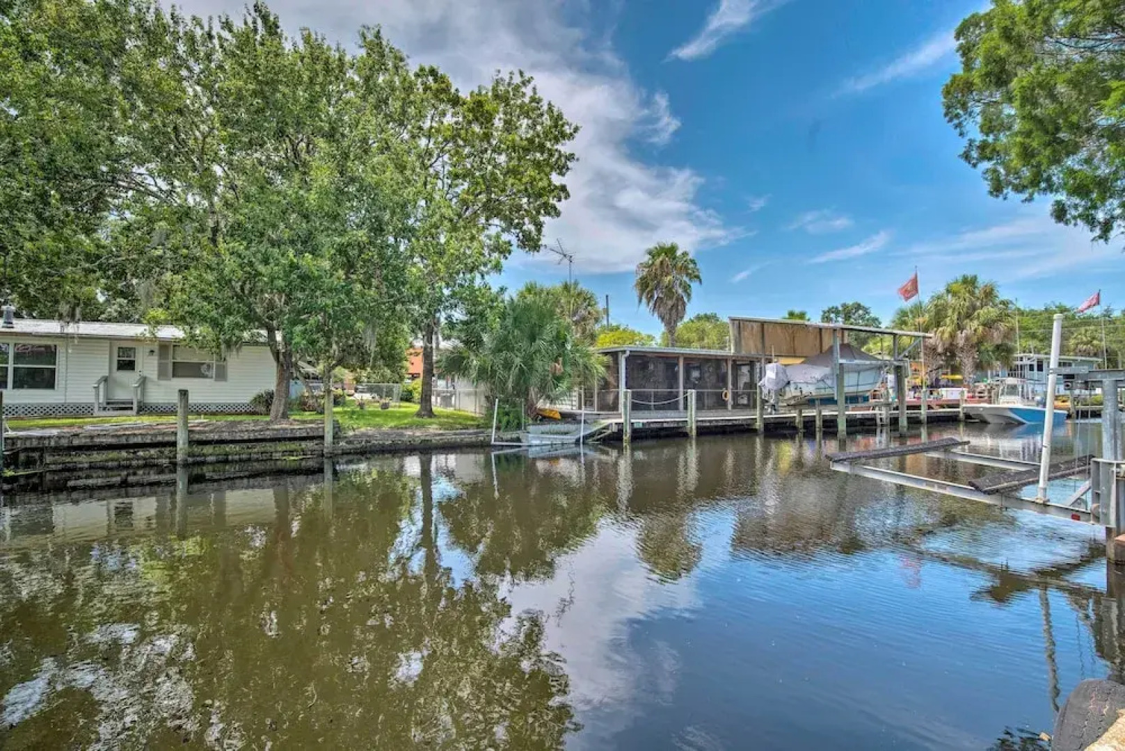 Homosassa Retreat w/ Sunroom & Canal Views!