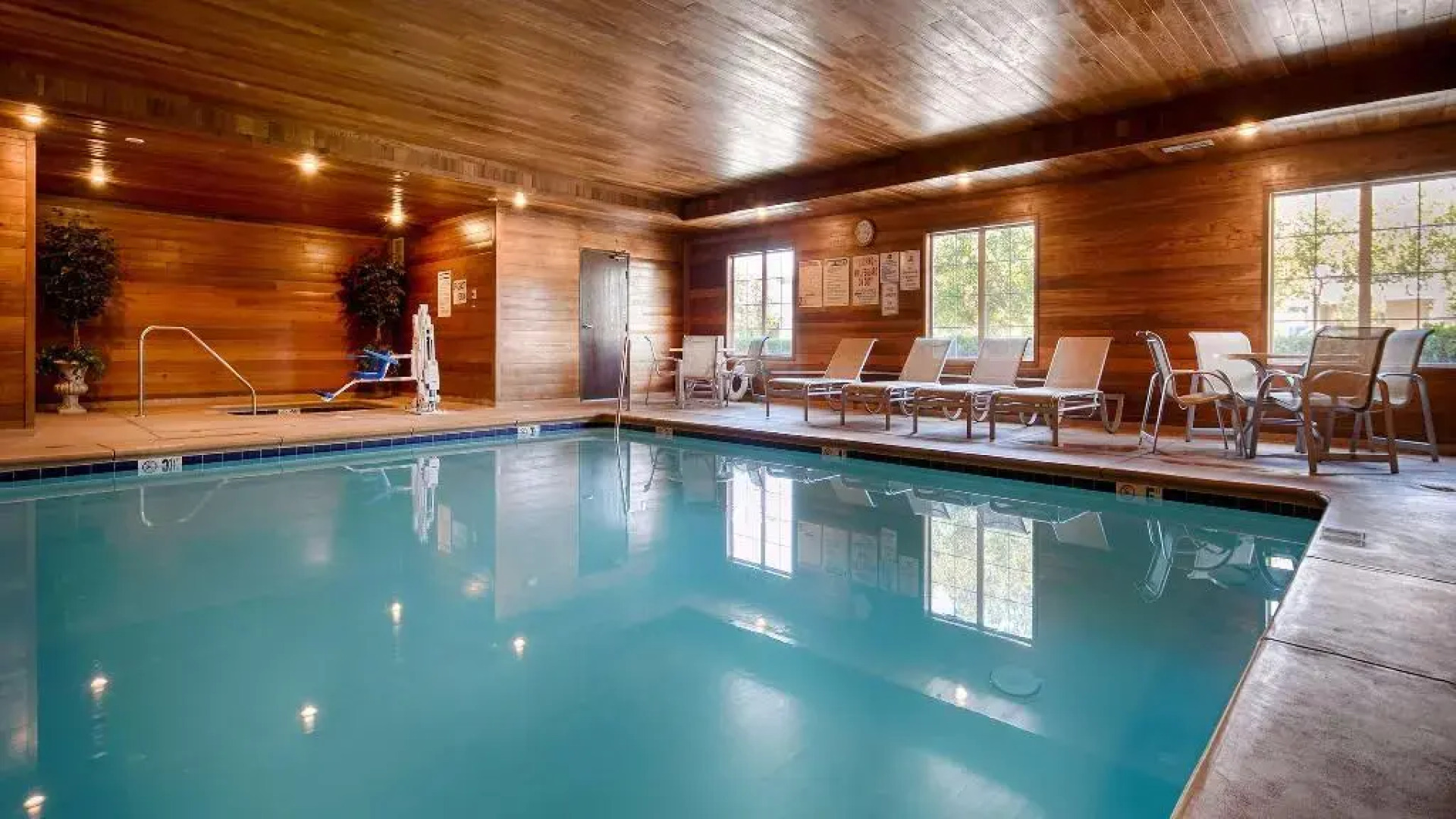 Best Western Plus Rama Inn