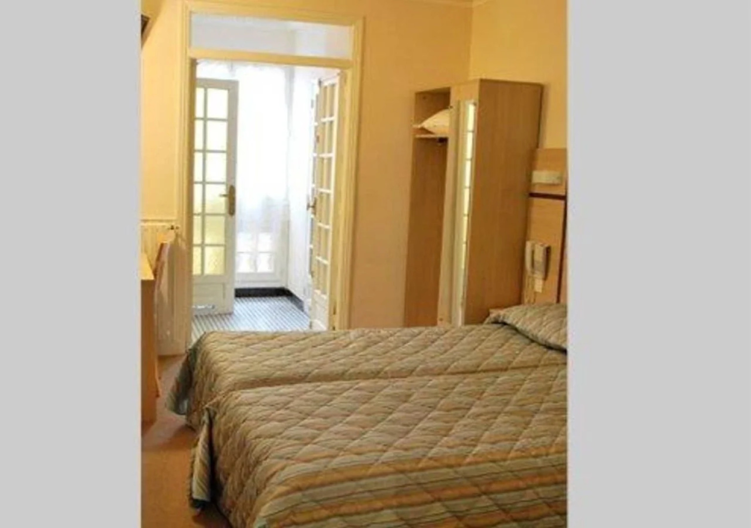 Comfort Hotel Au Firmament Asnieres-sur-Seine