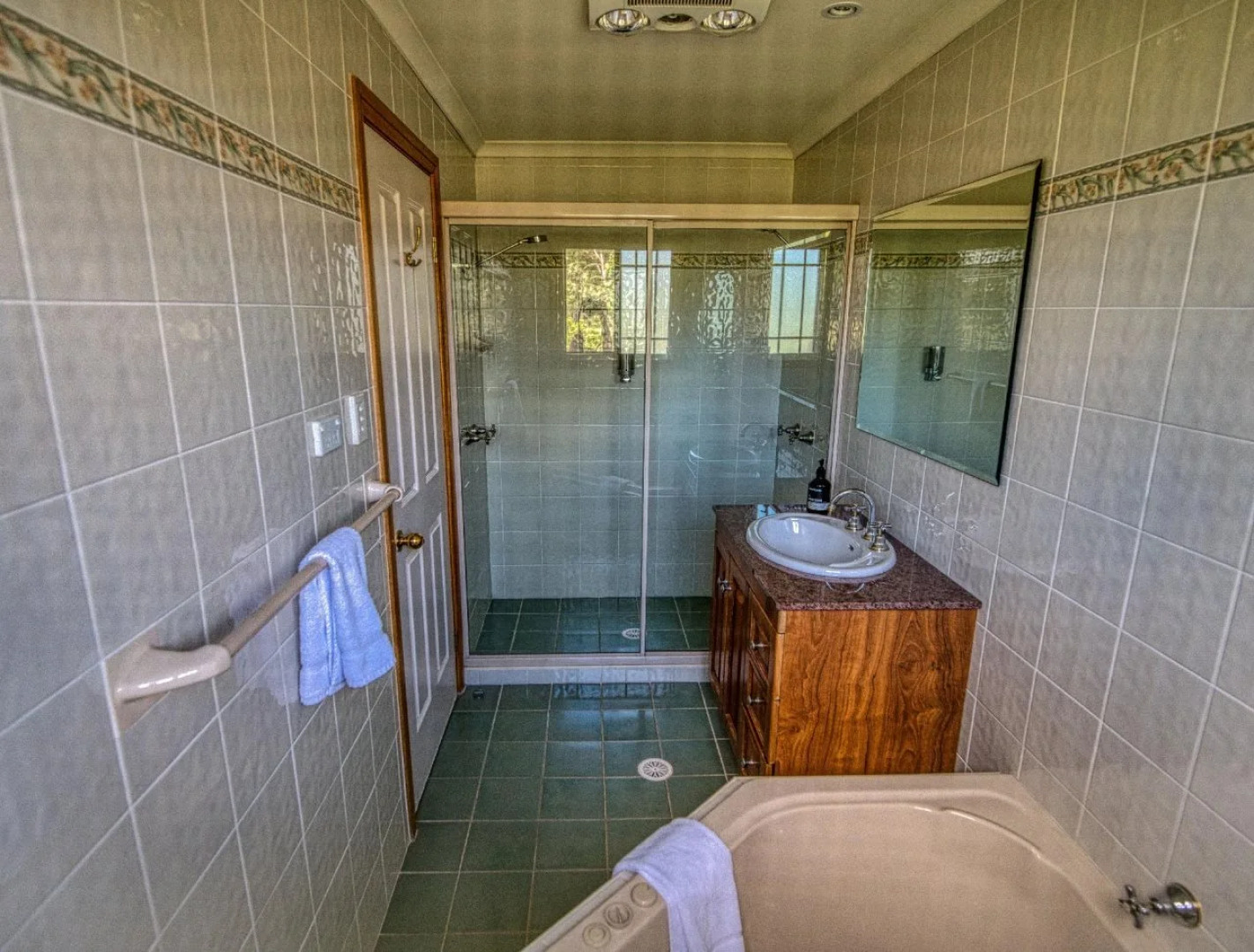 Cottages on Lovedale