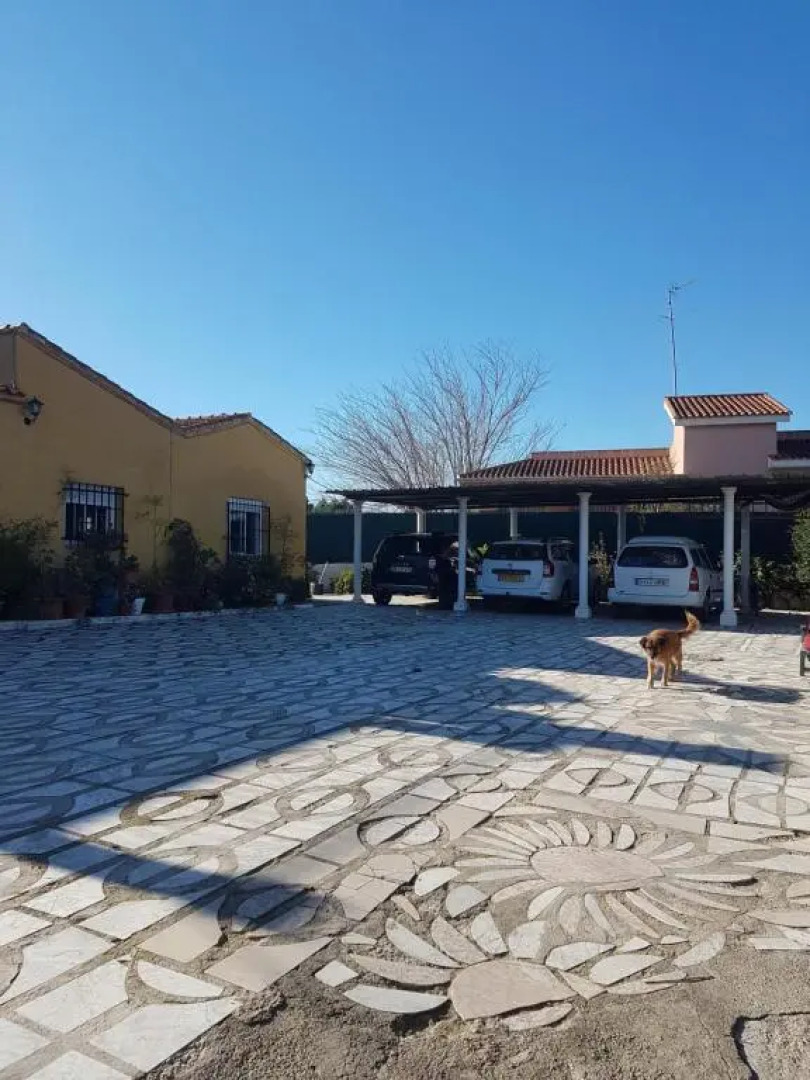 2 cosy holidayhomes near Valencia