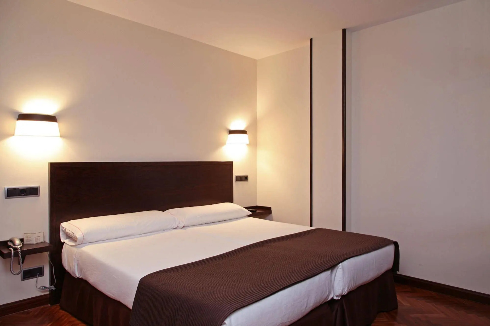 Apartamentos Rurales L'Arquera