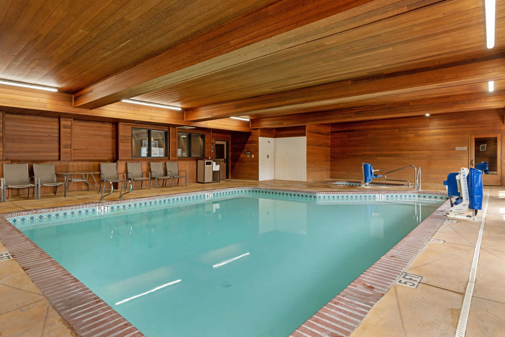 Best Western Cascade Inn & Suites