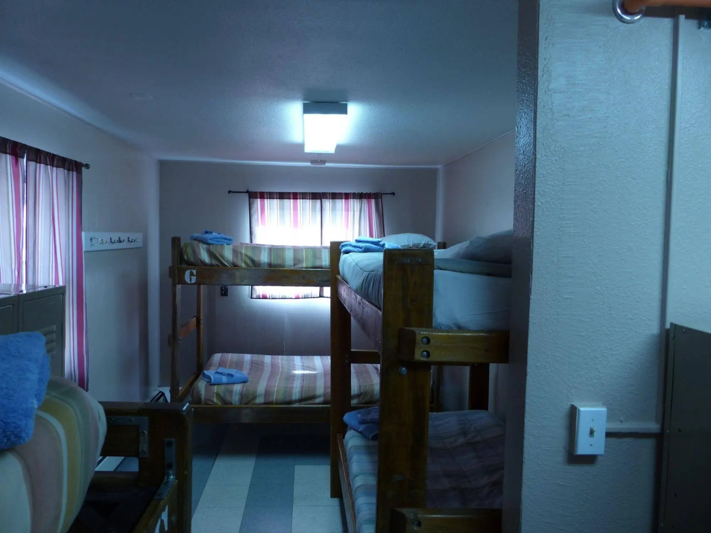 Bent Prop Inn & Hostel Downtown