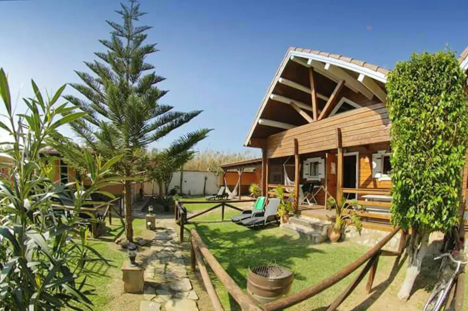 Bungalow With 3 Bedrooms in Tarifa, With Wonderful Mountain View, Enclosed Garden and Wifi