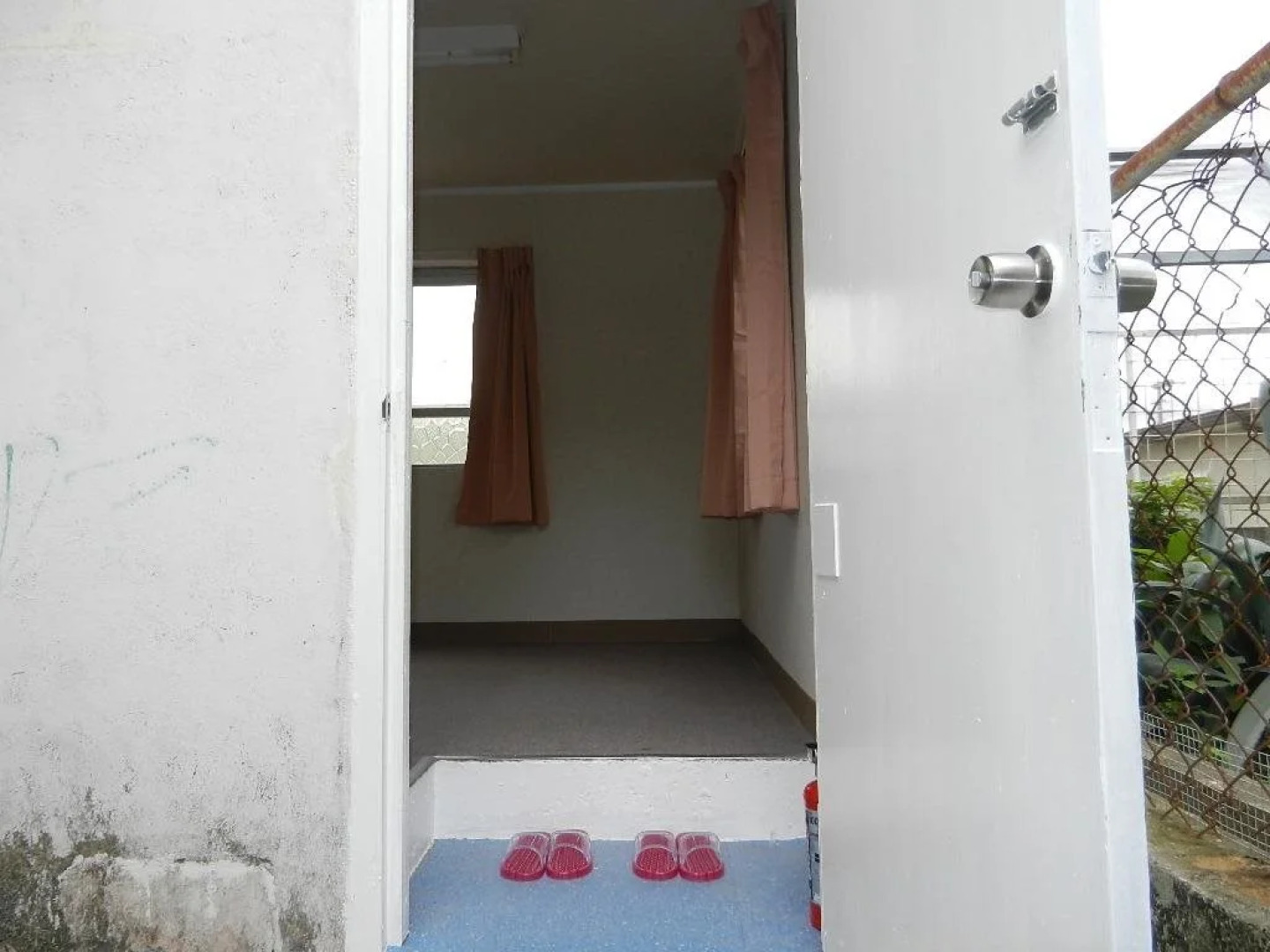 Okinawa Guest House Fushinuyauchi - Hostel