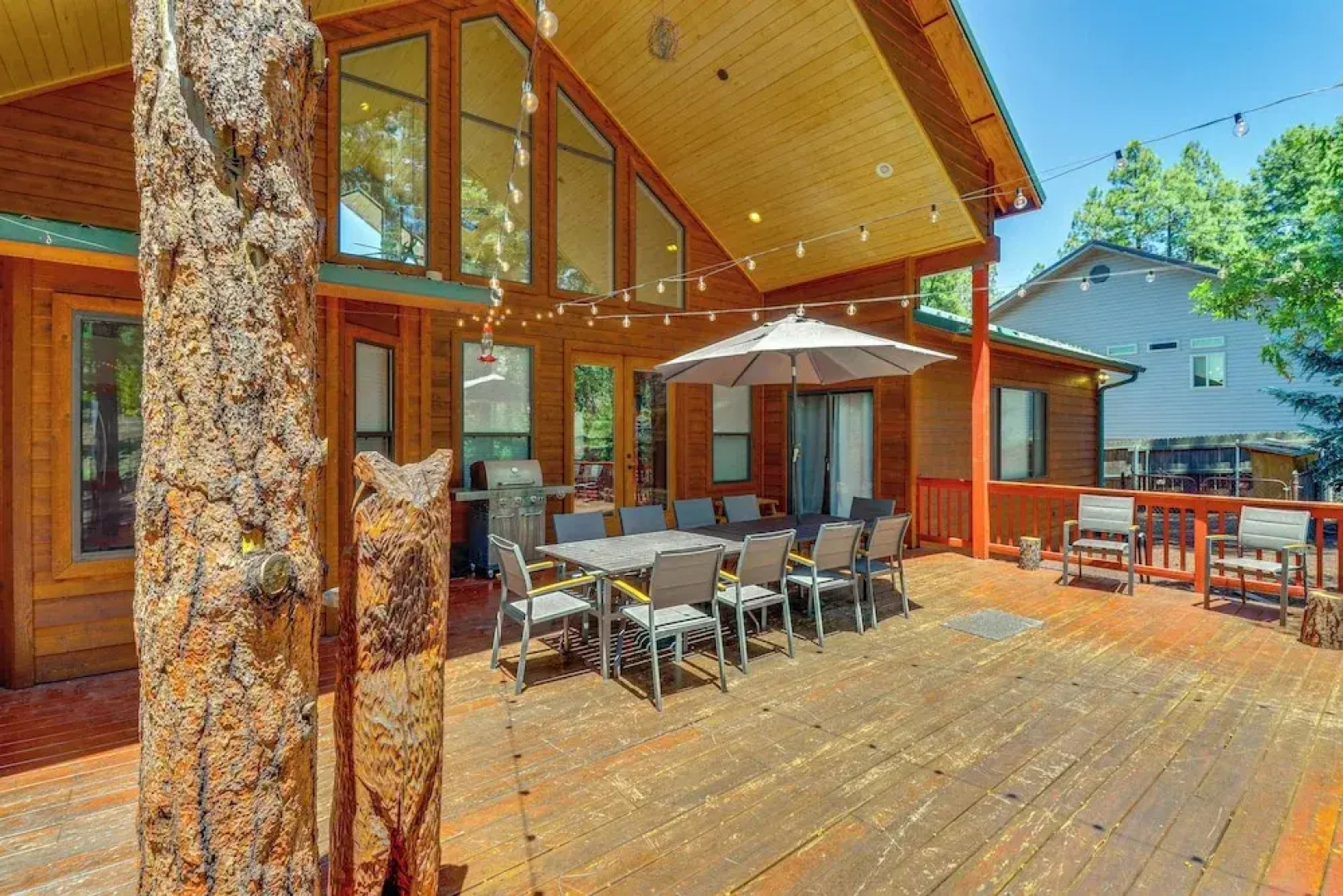 Hot Tub & Game Room: All-season Pinetop Cabin