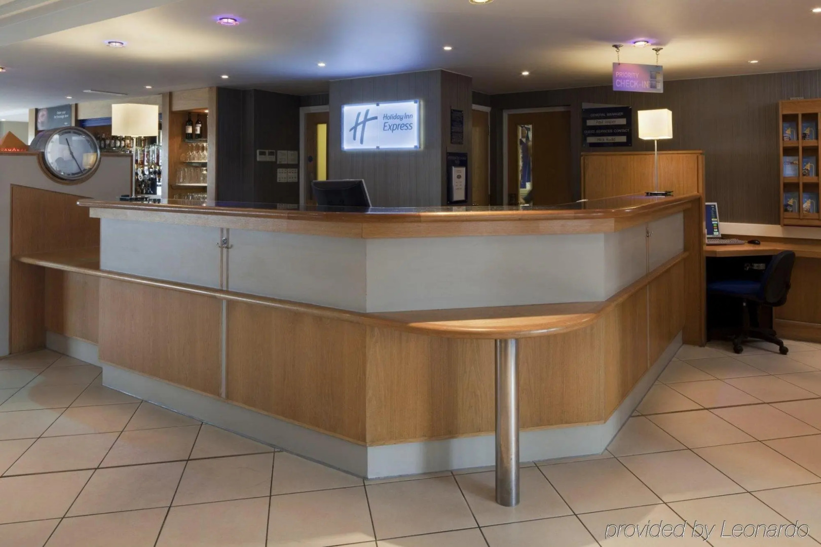 Holiday Inn Express London Luton Airport by IHG