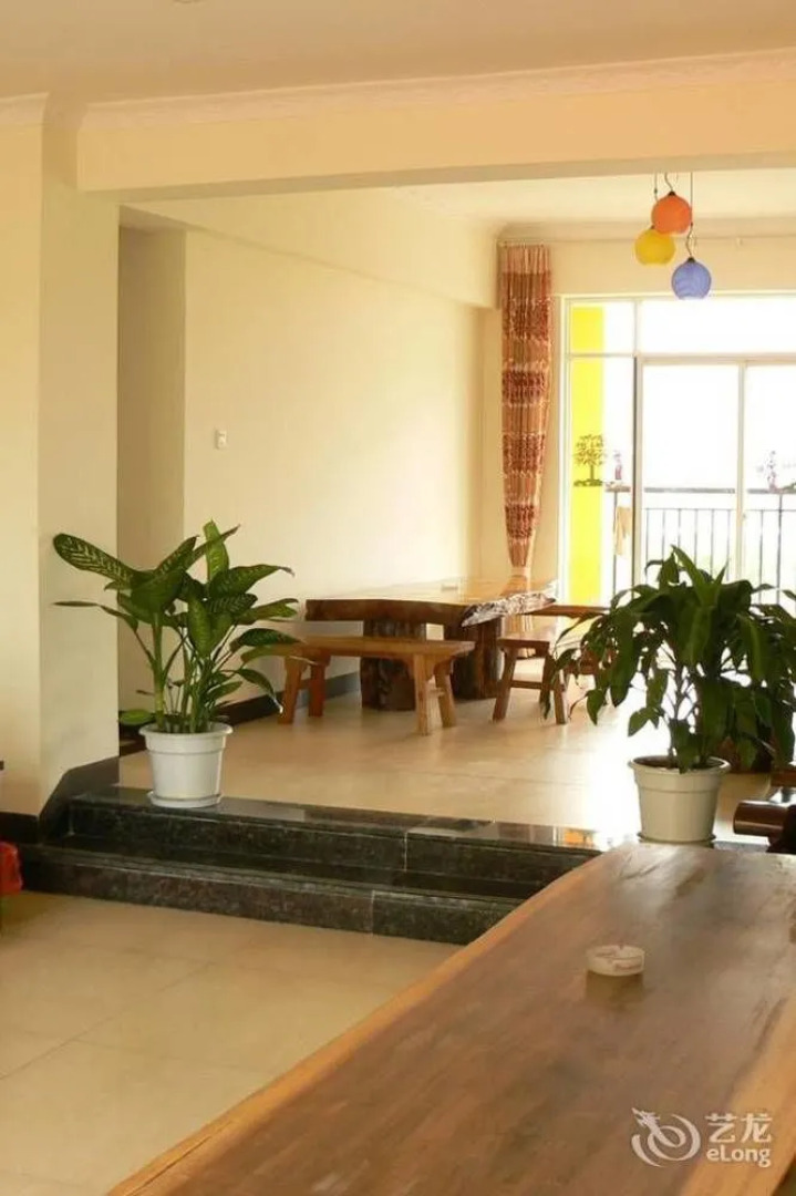 Xishuangbanna Xiaojuan Inn Jiariwan