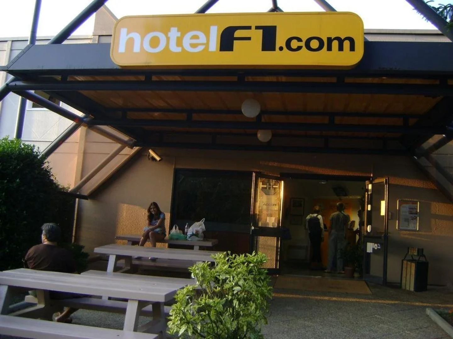 Hotelf1 Lyon Chasse Sur Rhône