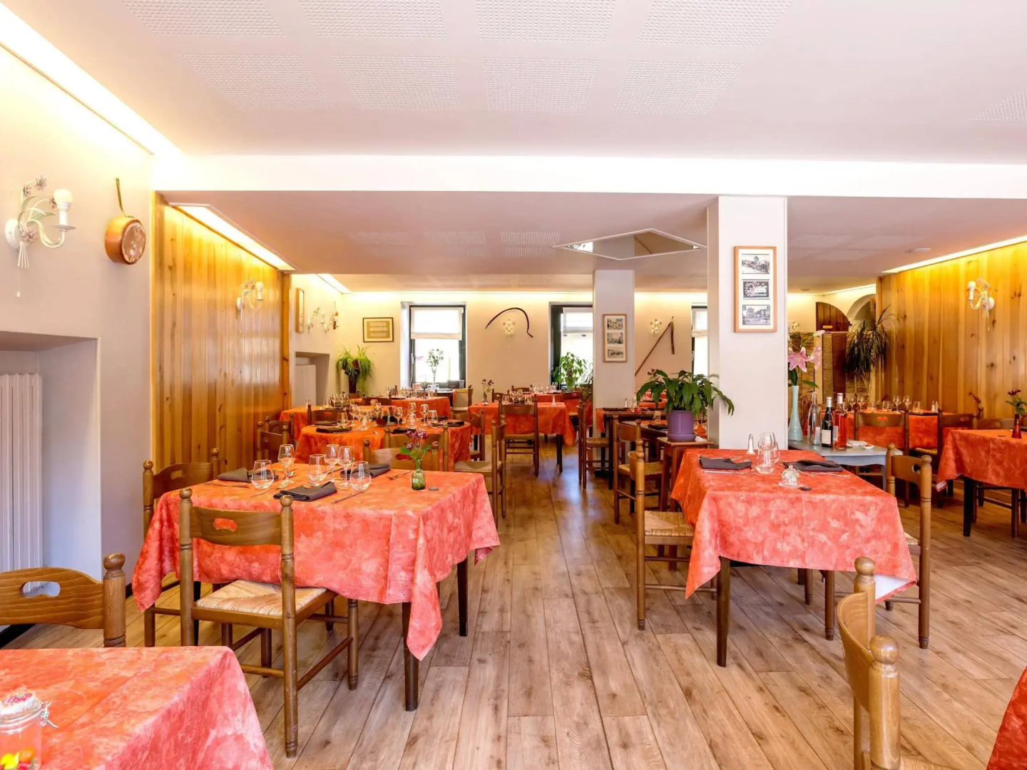 Hôtel Restaurant Le Barriol