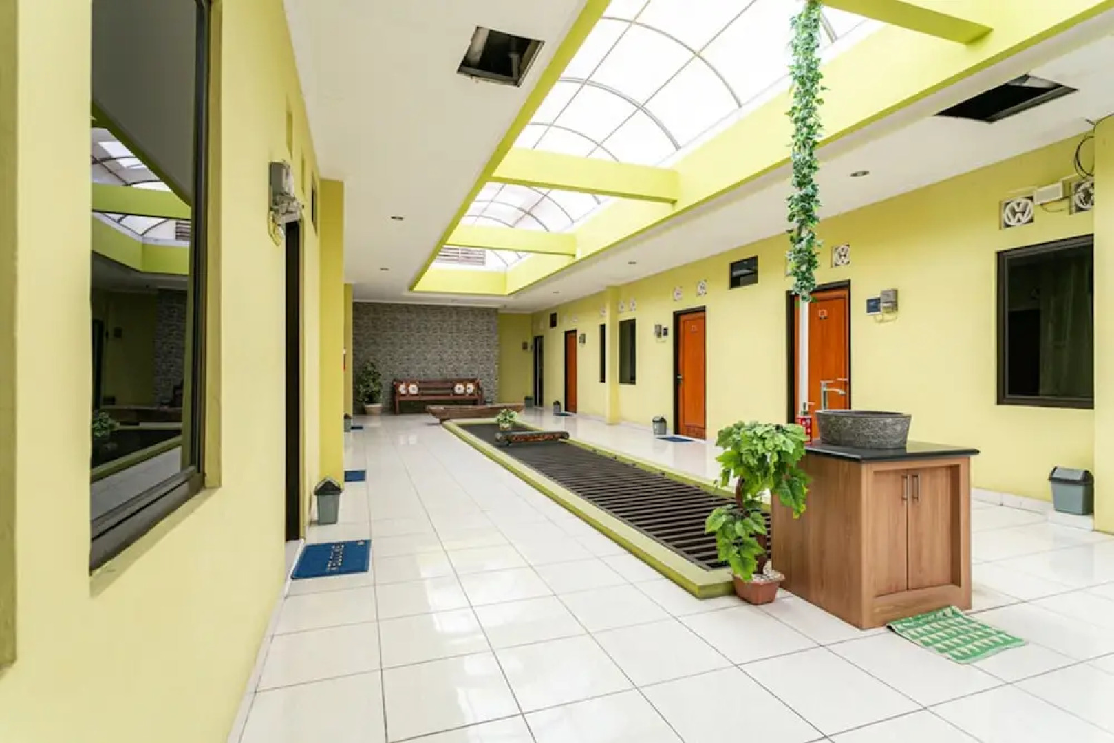 KoolKost Syariah near Universitas Muhammadiyah Surakarta - Caters to Women