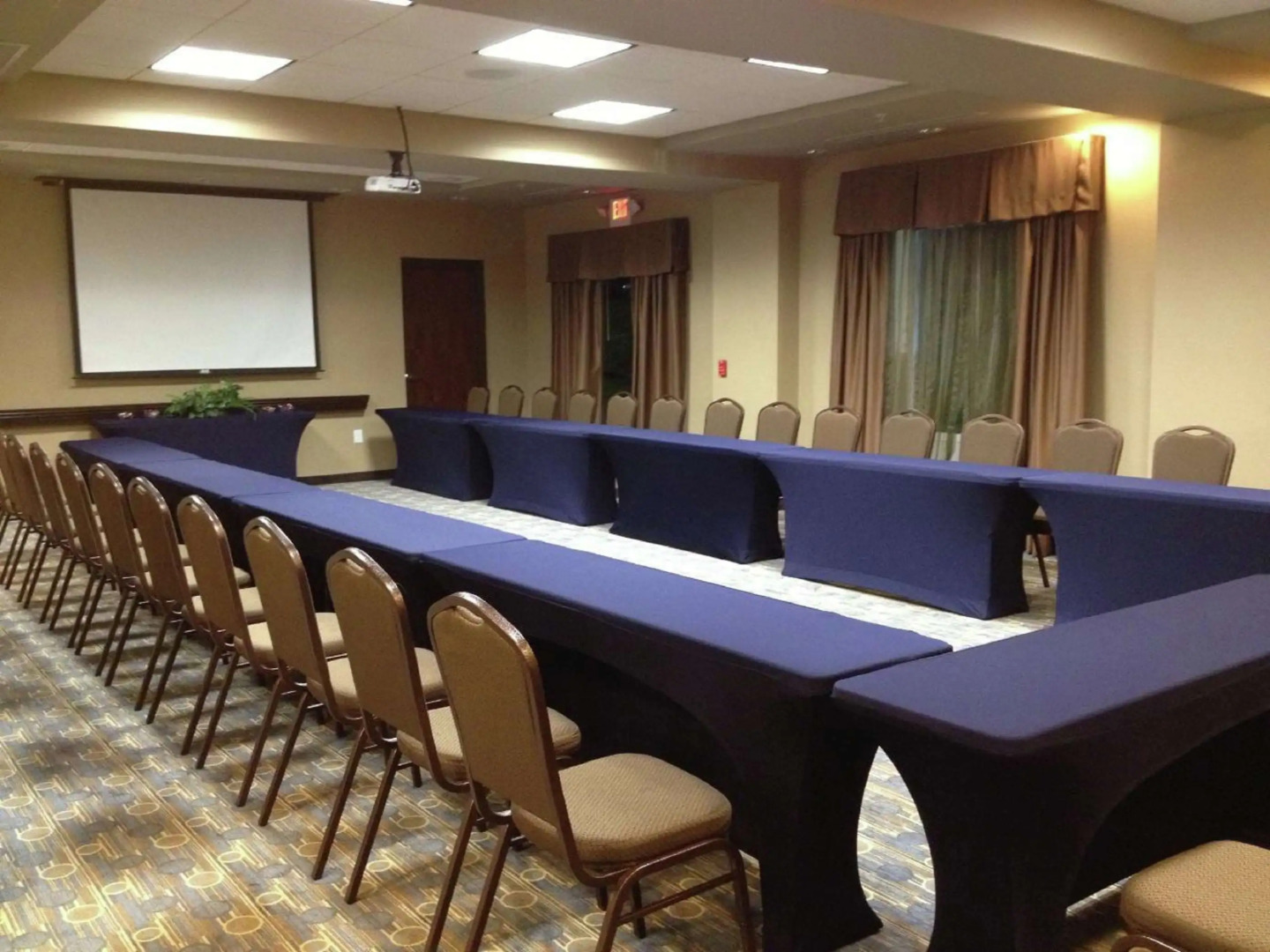 Hampton Inn & Suites Greensboro/Coliseum Area