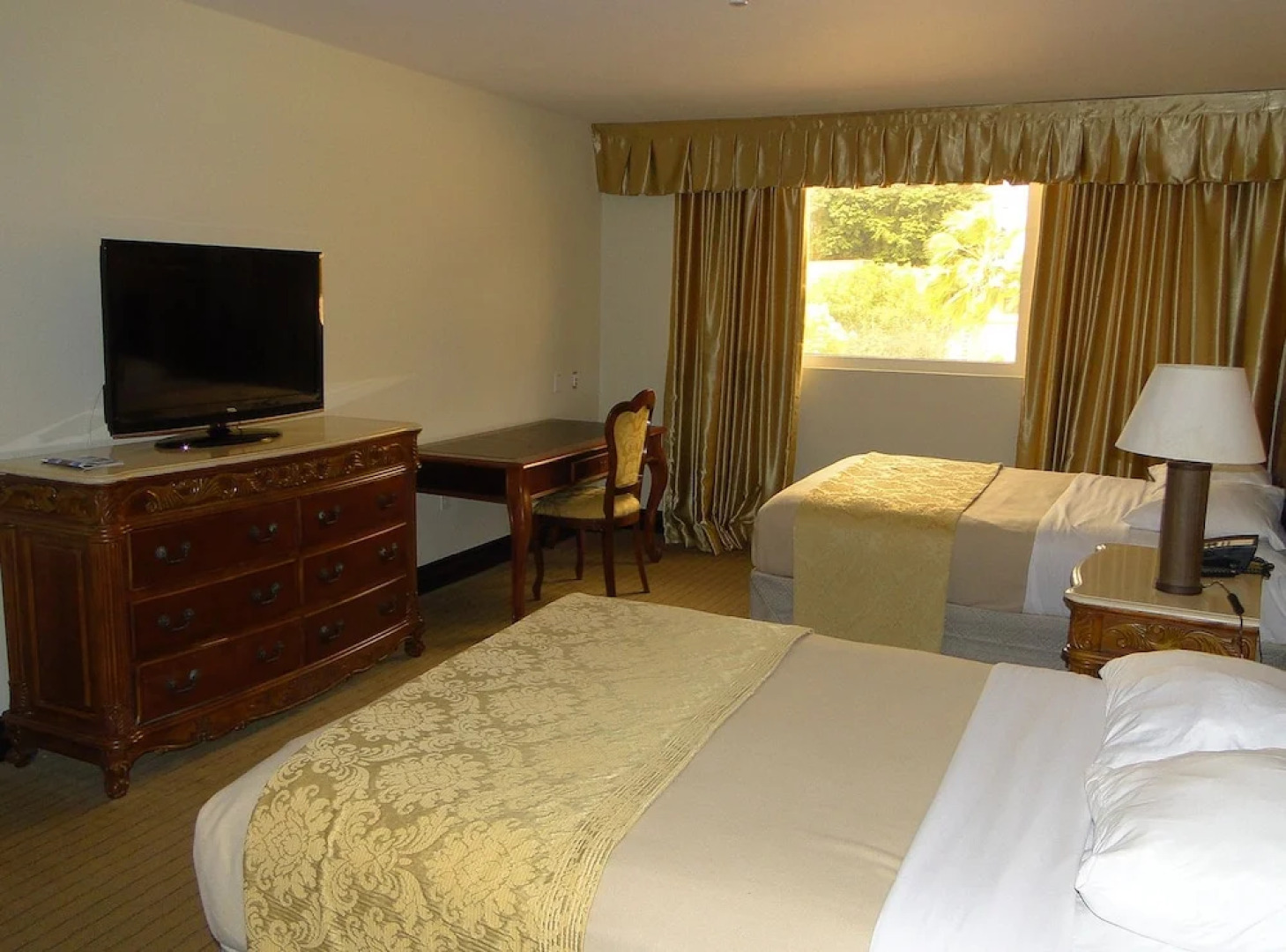 Clarion Hotel & Suites Curacao