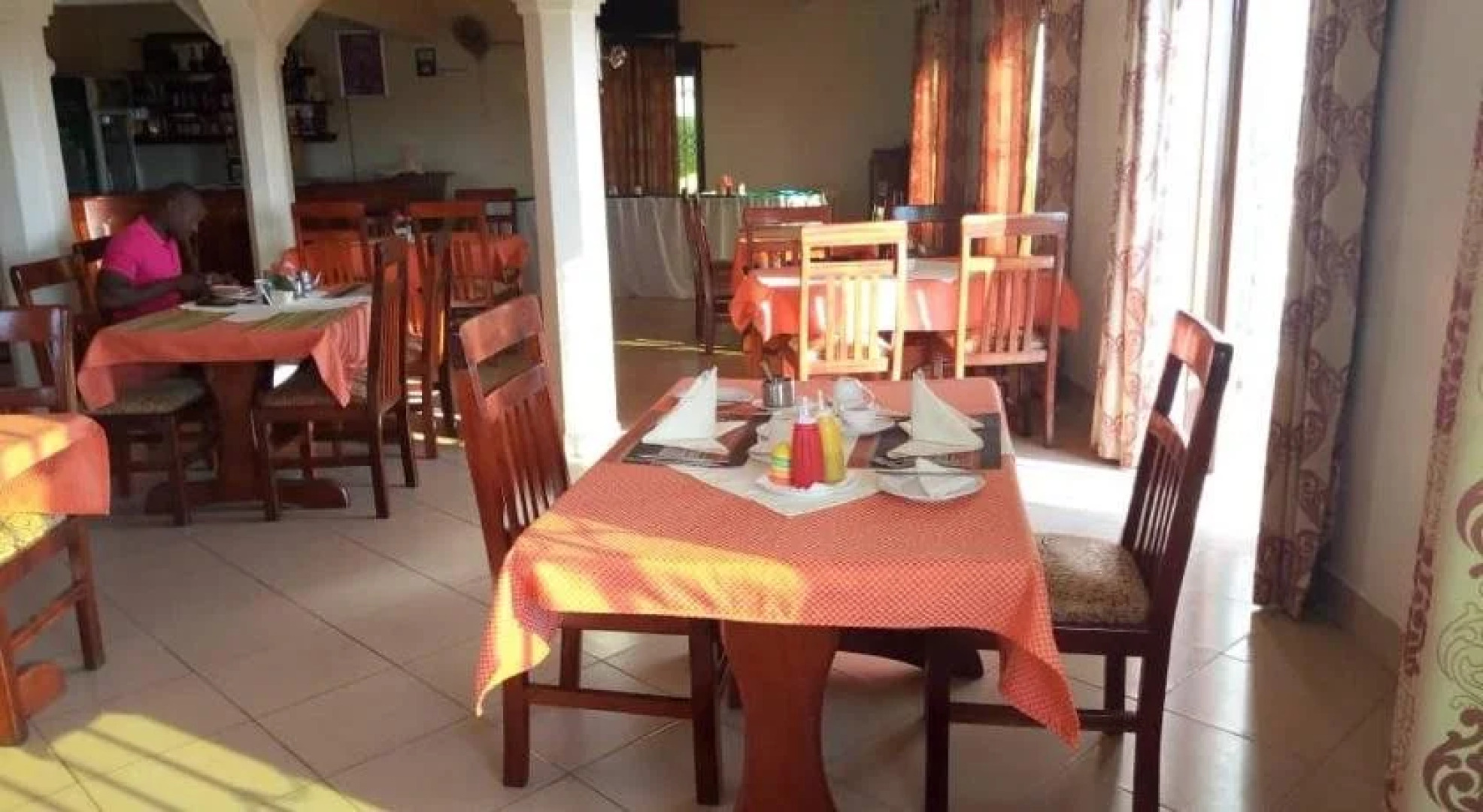 Uhuru 50 Hotel Kasese