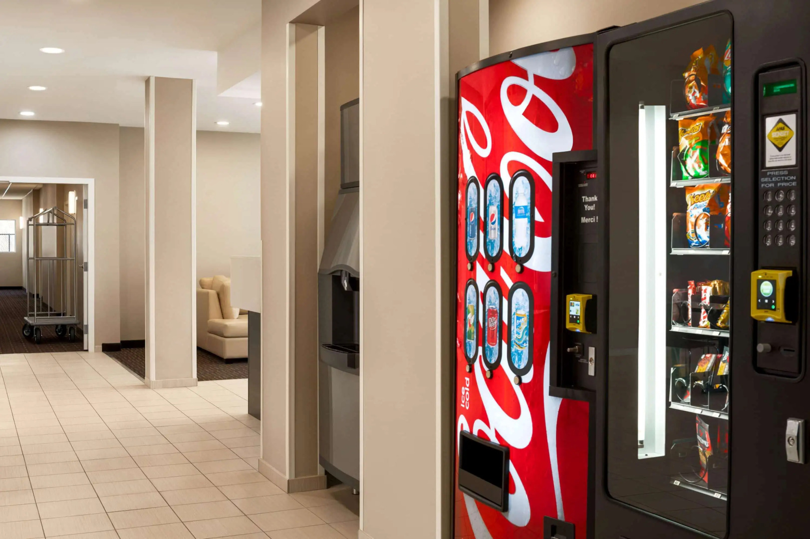 Super 8 by Wyndham Thompson