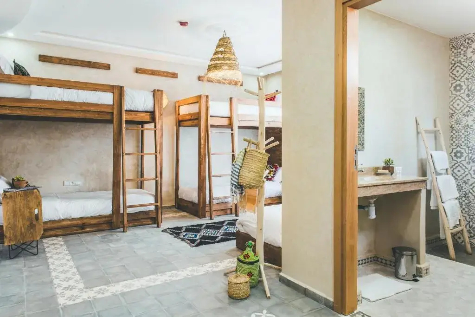 The Yogi Surfer - Hostel