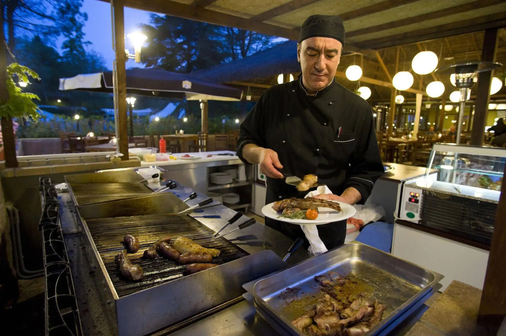 hu Altomincio village