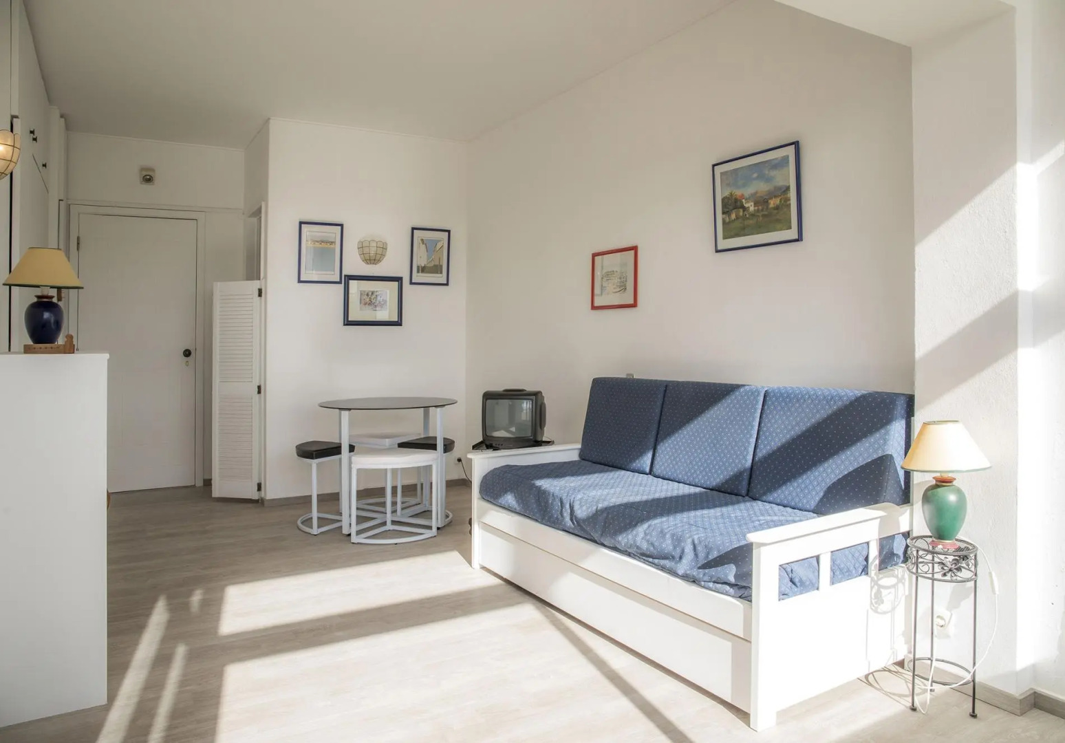 A28 - The Sea Wink Studio