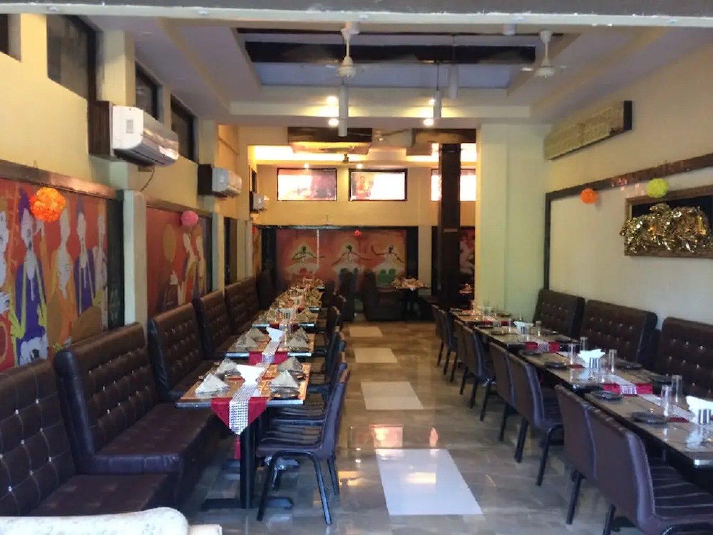 OYO 11855 Phoenix Hotel