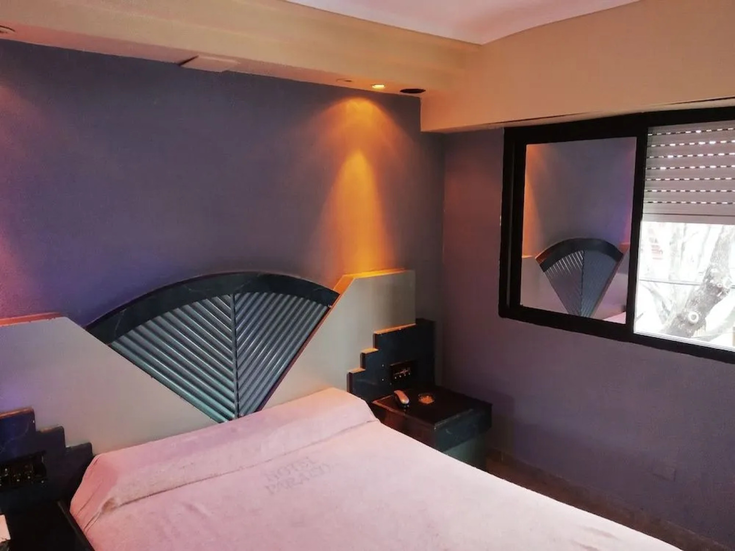 PH Suites - Adults Only