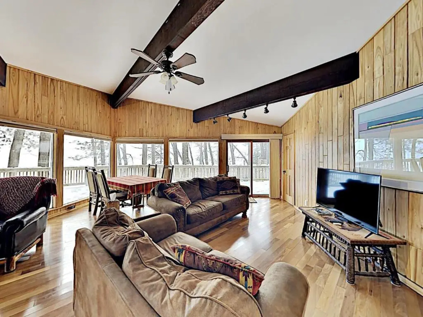 Oak Ridge Lake House