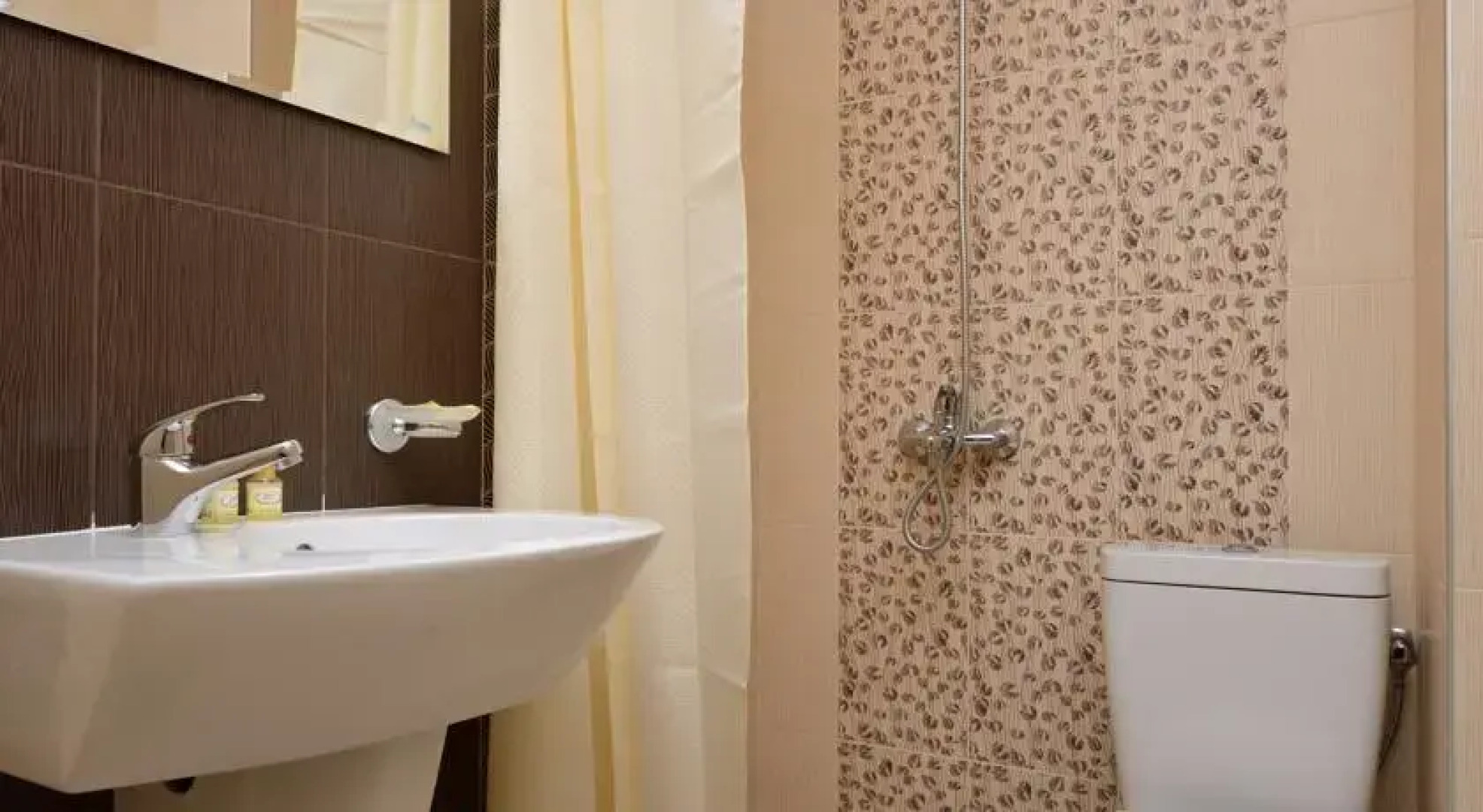 Kamilite Family Hotel