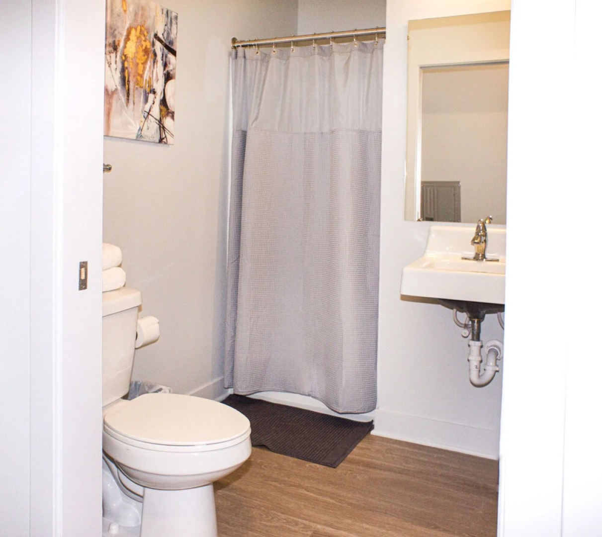 FRONTDESK District at 6th Des Moines