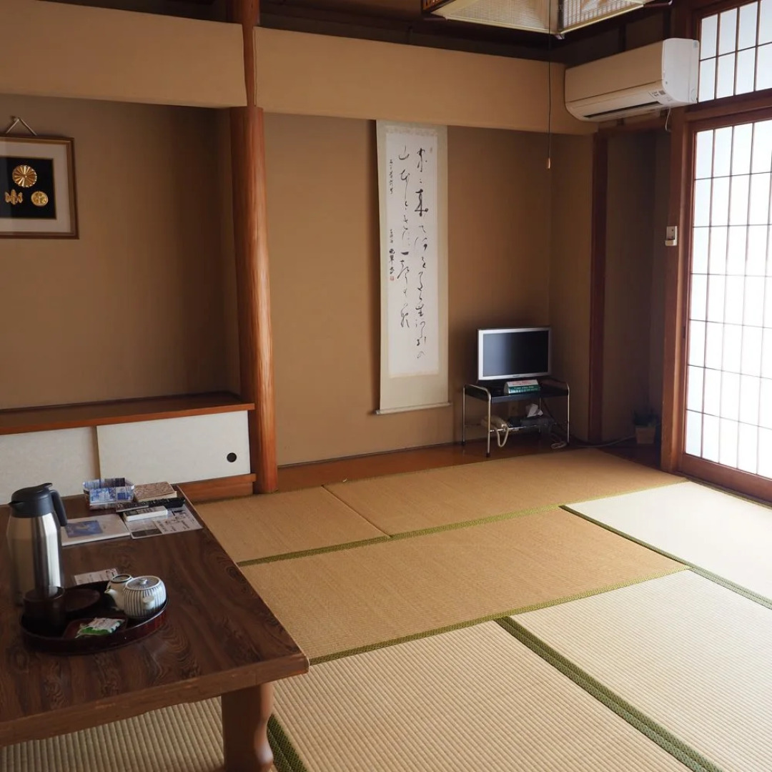 Asahiya Ryokan (Shodoshima)
