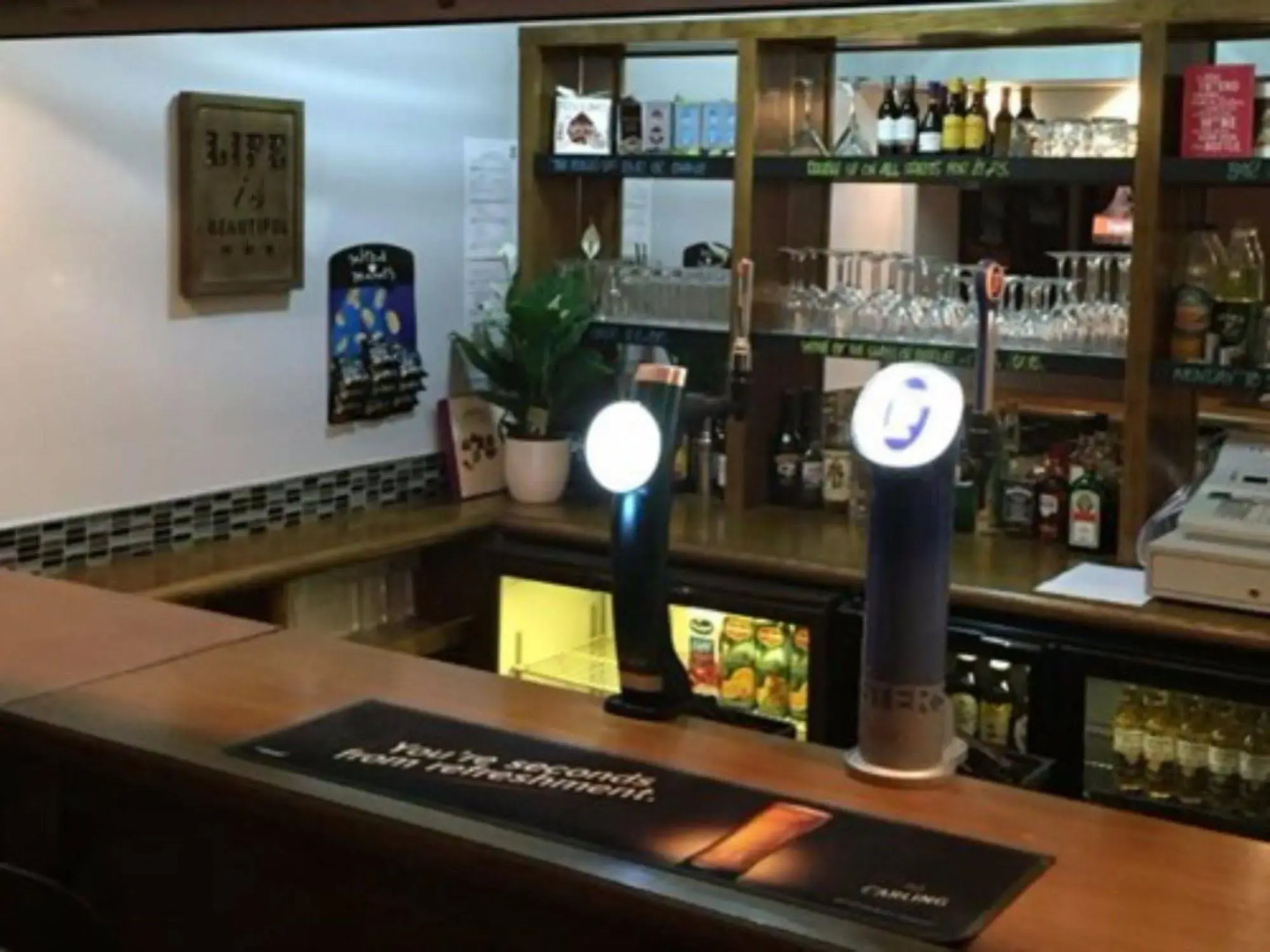 Melbourne House Hotel