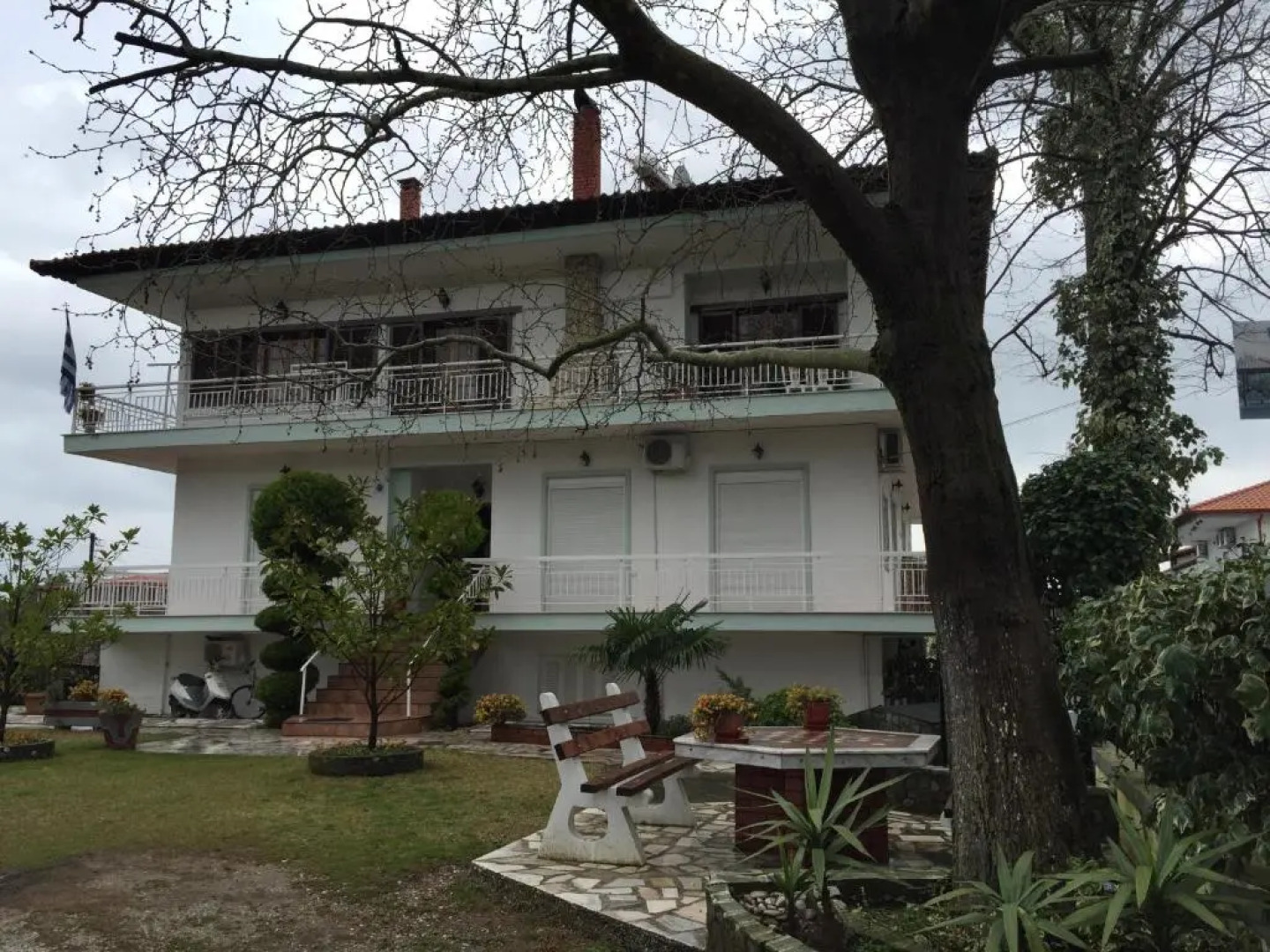 Litsa Haus Estate Residences & Suites