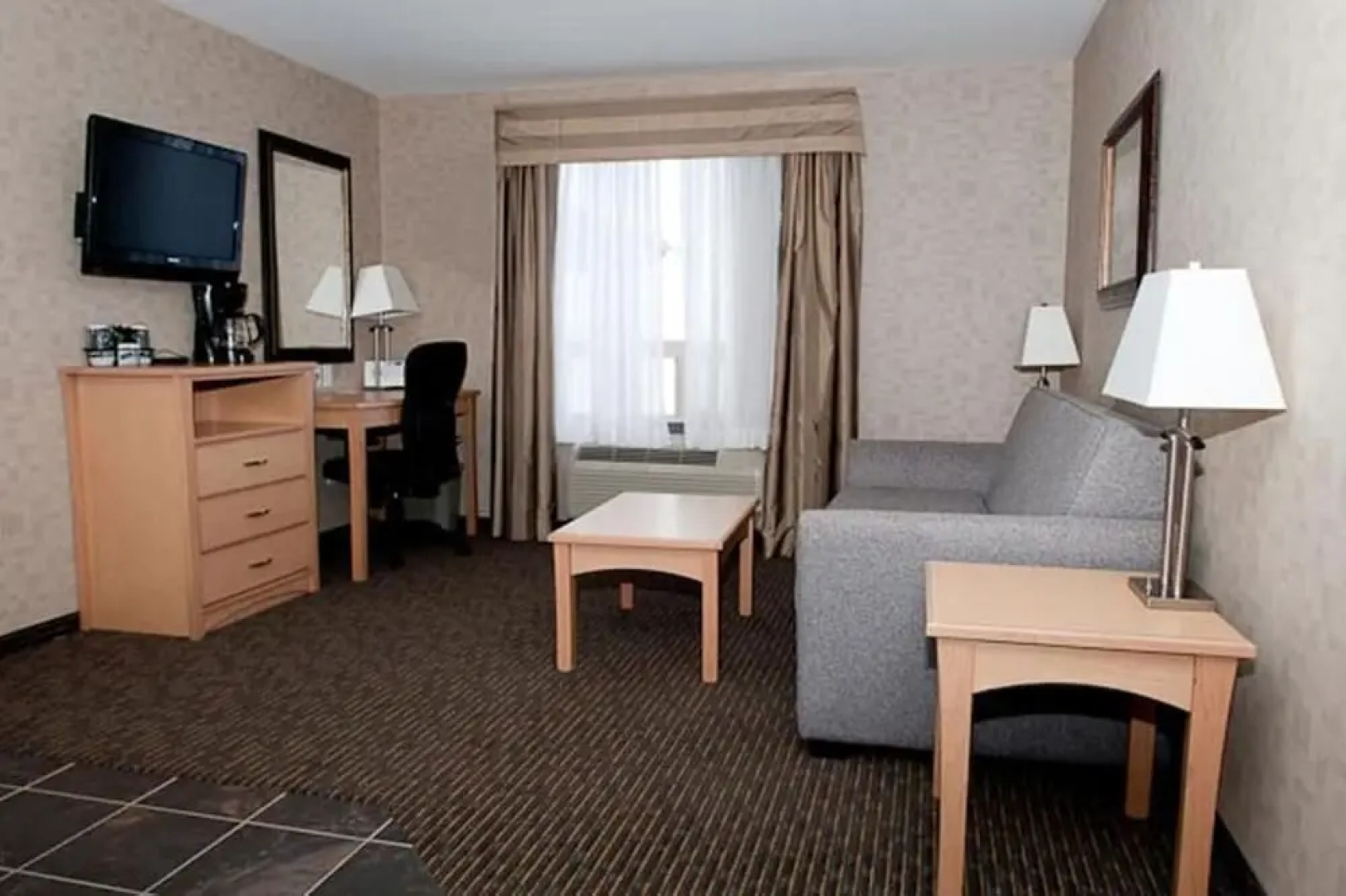 Paradise Inn & Suites Valleyview