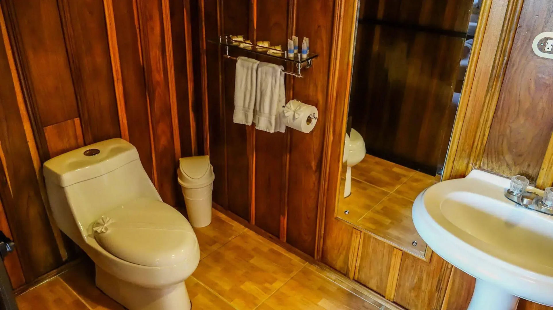 Hotel Tangara Arenal