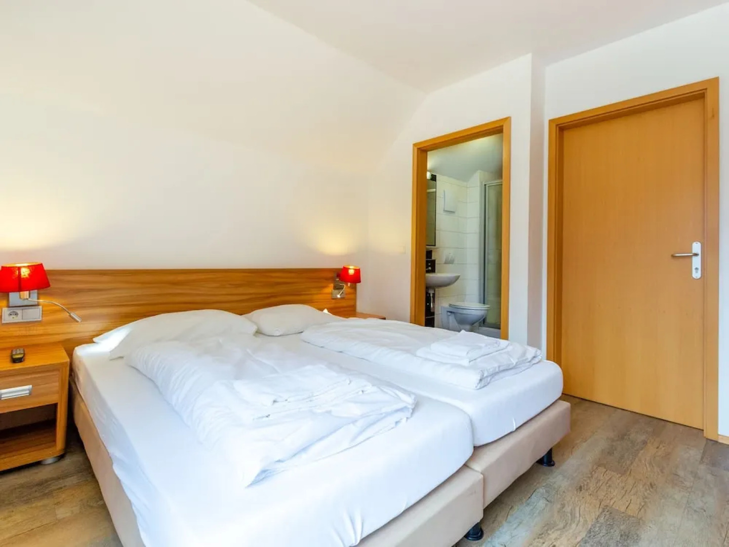 Luxury Chalet in Obertraun With Pool