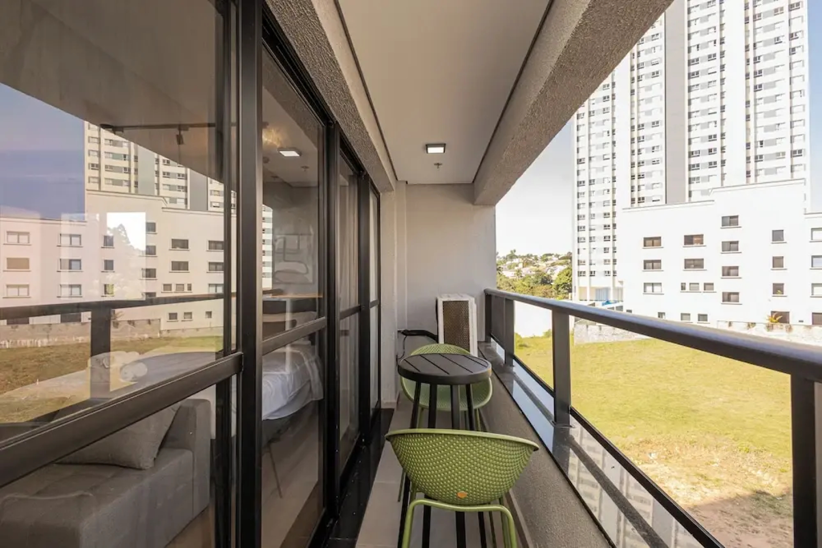 Sky Design Alphaville Housi by Anora