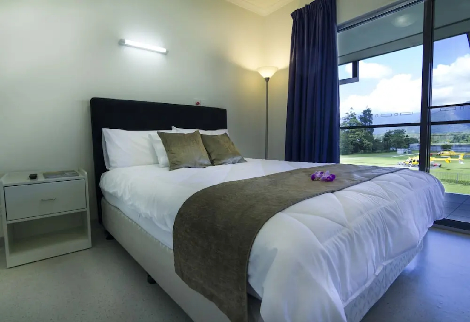 Crossroads Transit Hotel