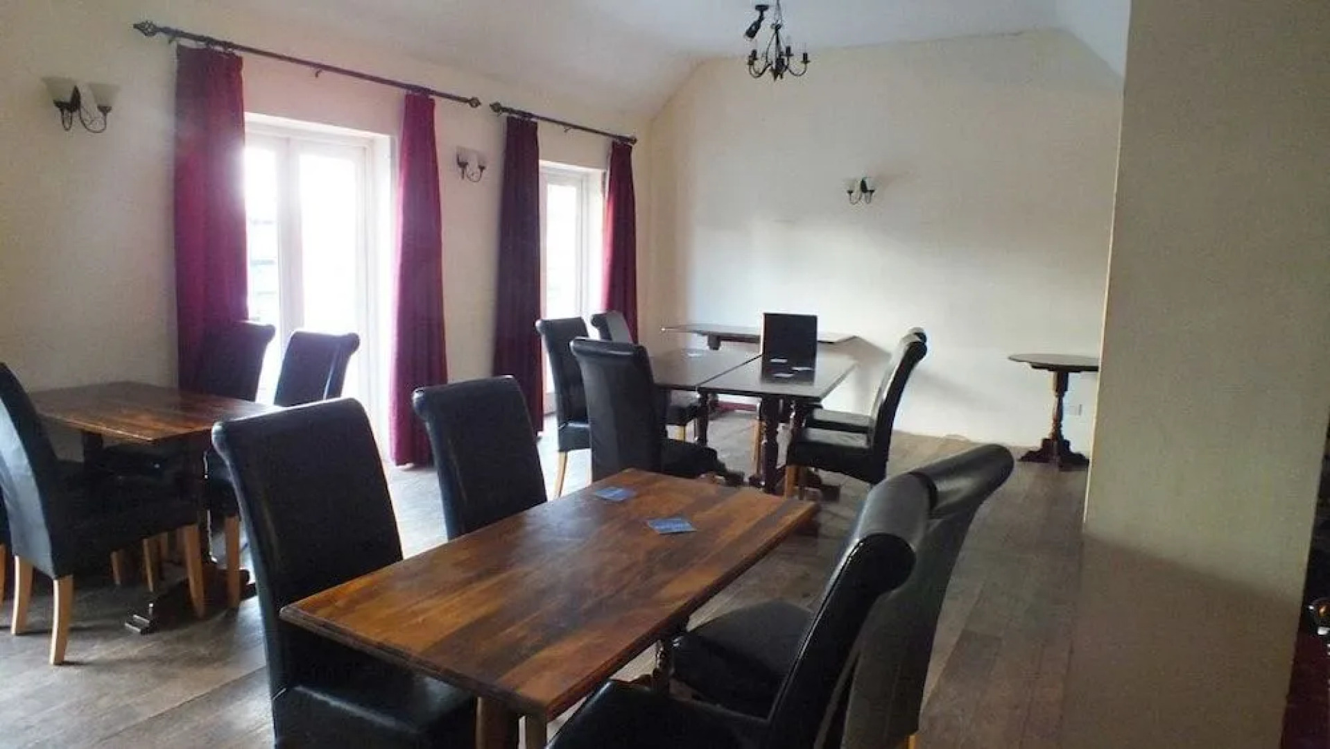 OYO The Watermans Arms Hersham